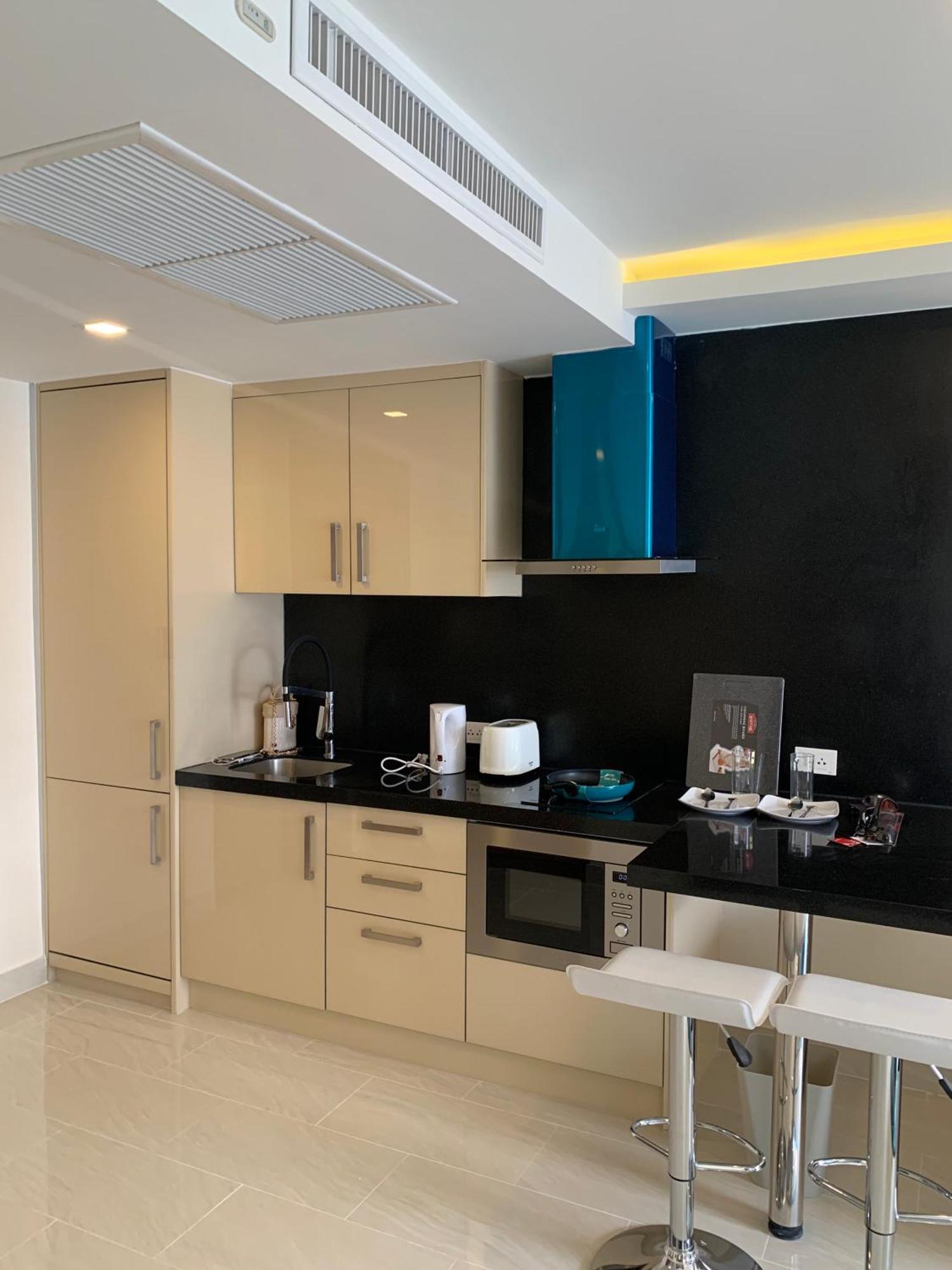 Centara Avenue Residence By Daisy Pattaya 1 Buitenkant foto